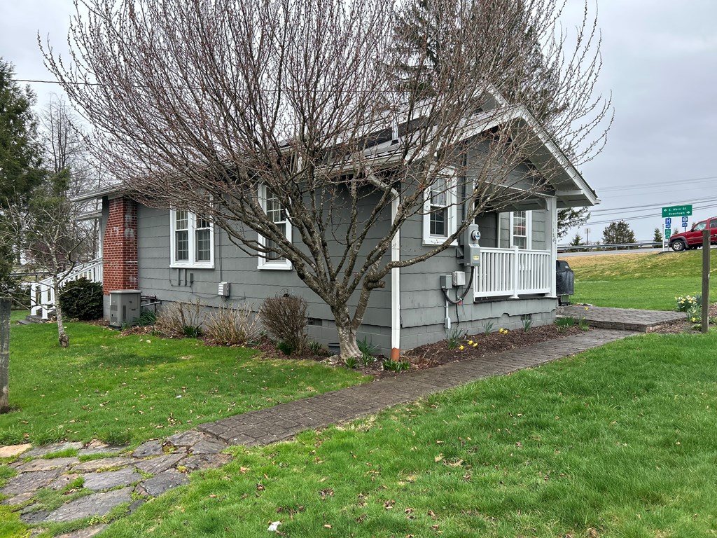 134 1/2 Woods Ave, Oak Hill, West Virginia image 4
