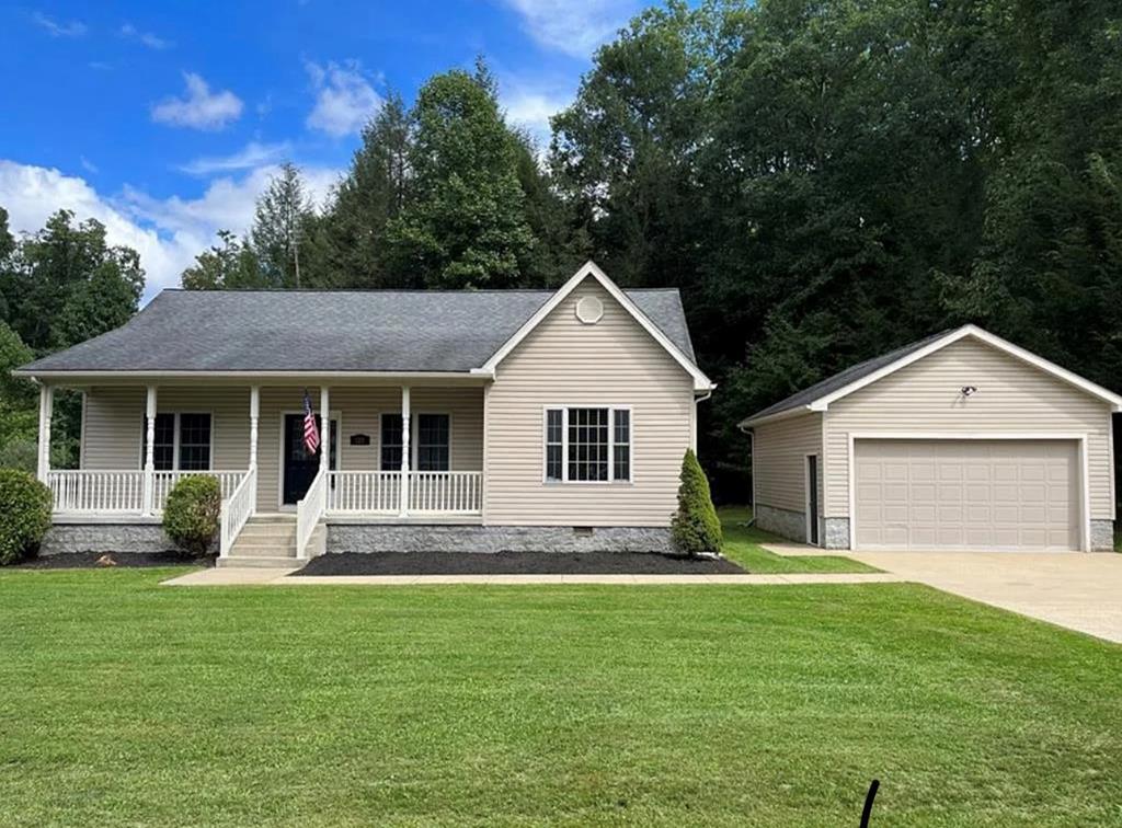 122 Criscon Lane, Daniels, West Virginia image 1