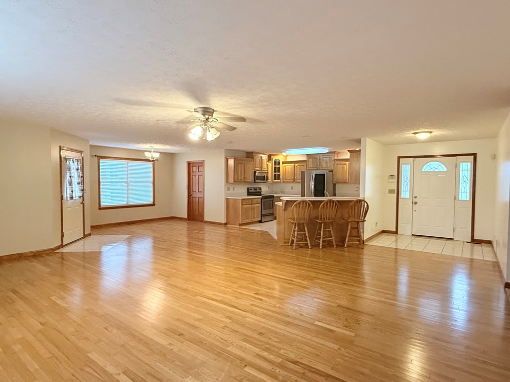 111 W Hendricks Street, Beckley, West Virginia image 2