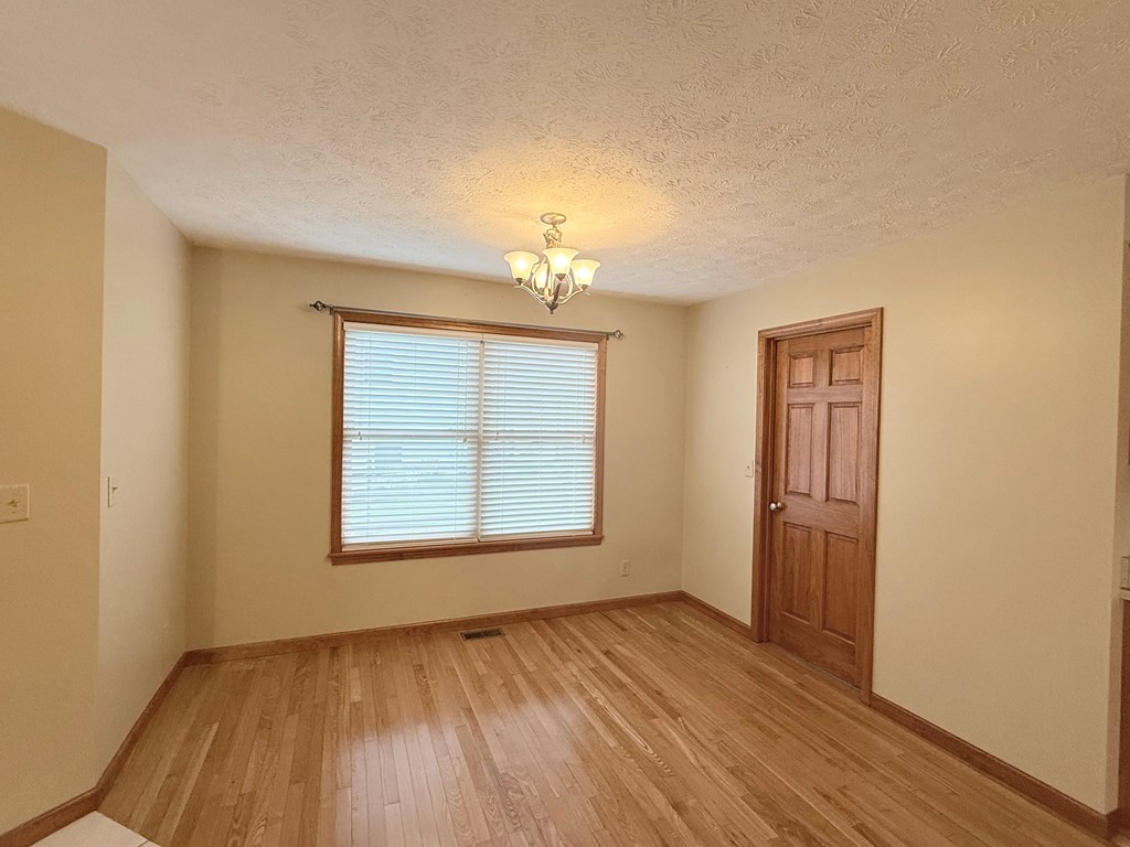 111 W Hendricks Street, Beckley, West Virginia image 8