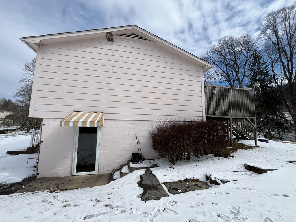 109 Baileys Knoll, Bolt, West Virginia image 6