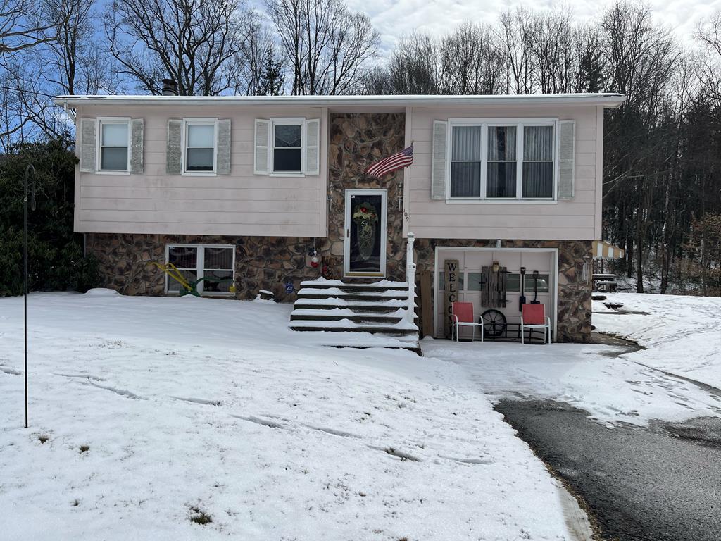 109 Baileys Knoll, Bolt, West Virginia image 2