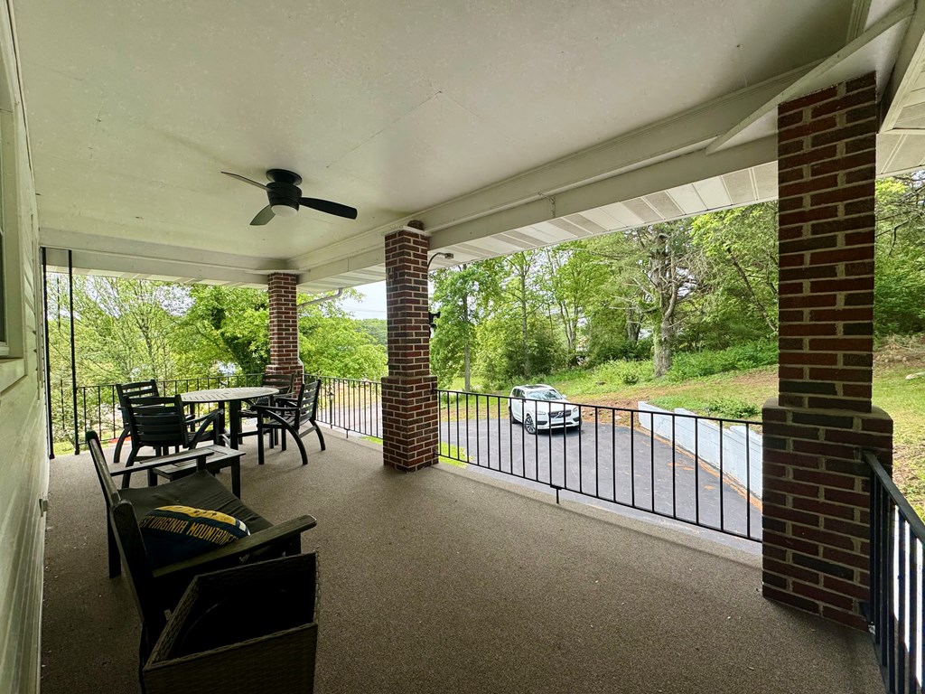 120 Glenwood Ln, Shady Spring, West Virginia image 9