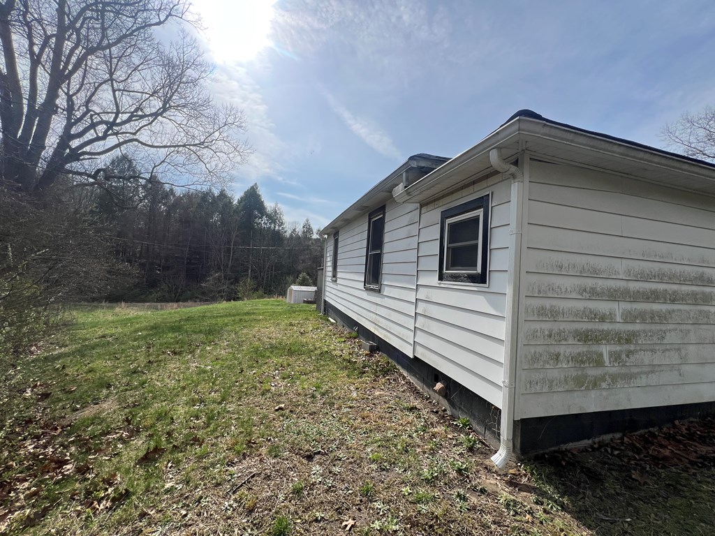 5981 Paint Creek Road, Scarbro, West Virginia image 8