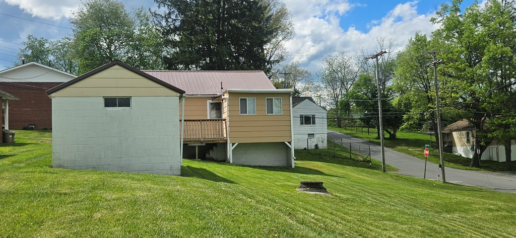 128 Bero Ave, Beckley, West Virginia image 2