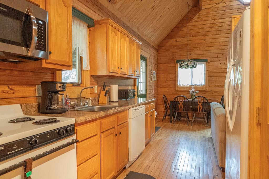 000 Mallard Rd, Hico, West Virginia image 26