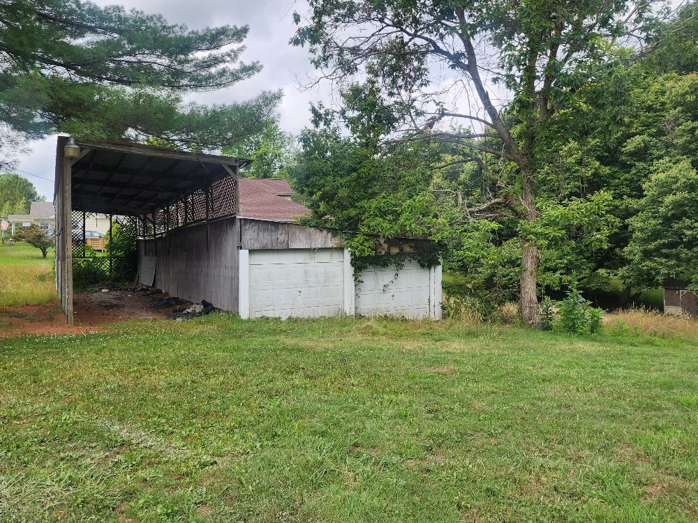 2726 Coal City Road, Coal City, West Virginia image 9