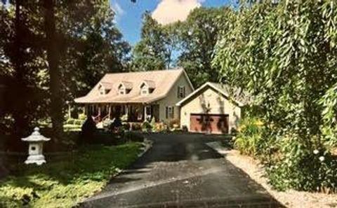 Homes For Sale - 474 Laurel Street<br/> Shady Spring, WV 25918
