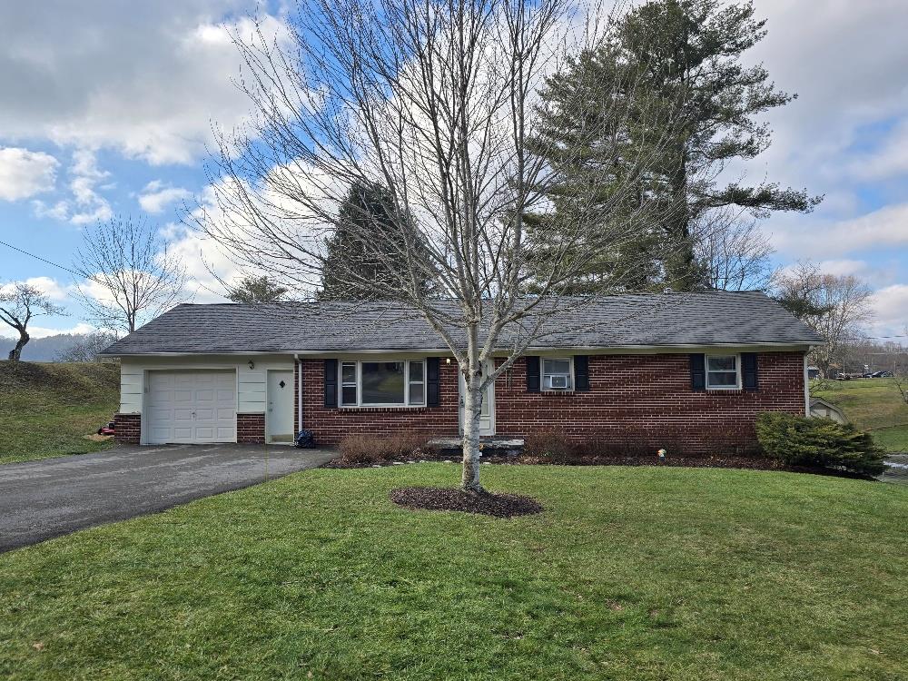 120 Brook Ln, Daniels, West Virginia image 1