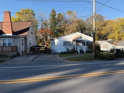 Homes For Sale - 1715 South Fayette St<br/> Beckley, WV 25801