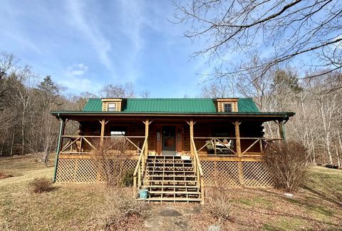 Homes For Sale - 300 Stony Lane<br/> Summers County, Sandstone, WV 25985