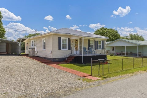 Homes For Sale - 202 Mahan Avenue<br/> Beckley, WV 25901