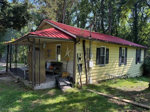 Homes For Sale - 190 Circle Tree Dr<br/> Raleigh County, Beckley, WV 25801