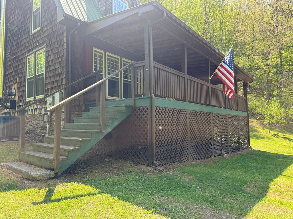 868 Mini Herb Store Road, Hinton, West Virginia image 2