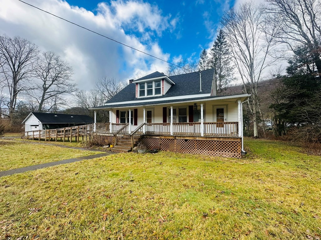 163 Riverside Drive, Rainelle, West Virginia image 2