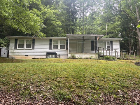 Homes For Sale - 598 Mcgraws Road<br/> Wyoming County, Saulsville, WV 25876
