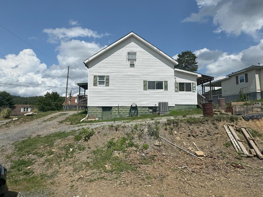 200 Little Vine Drive, Beaver, West Virginia image 27