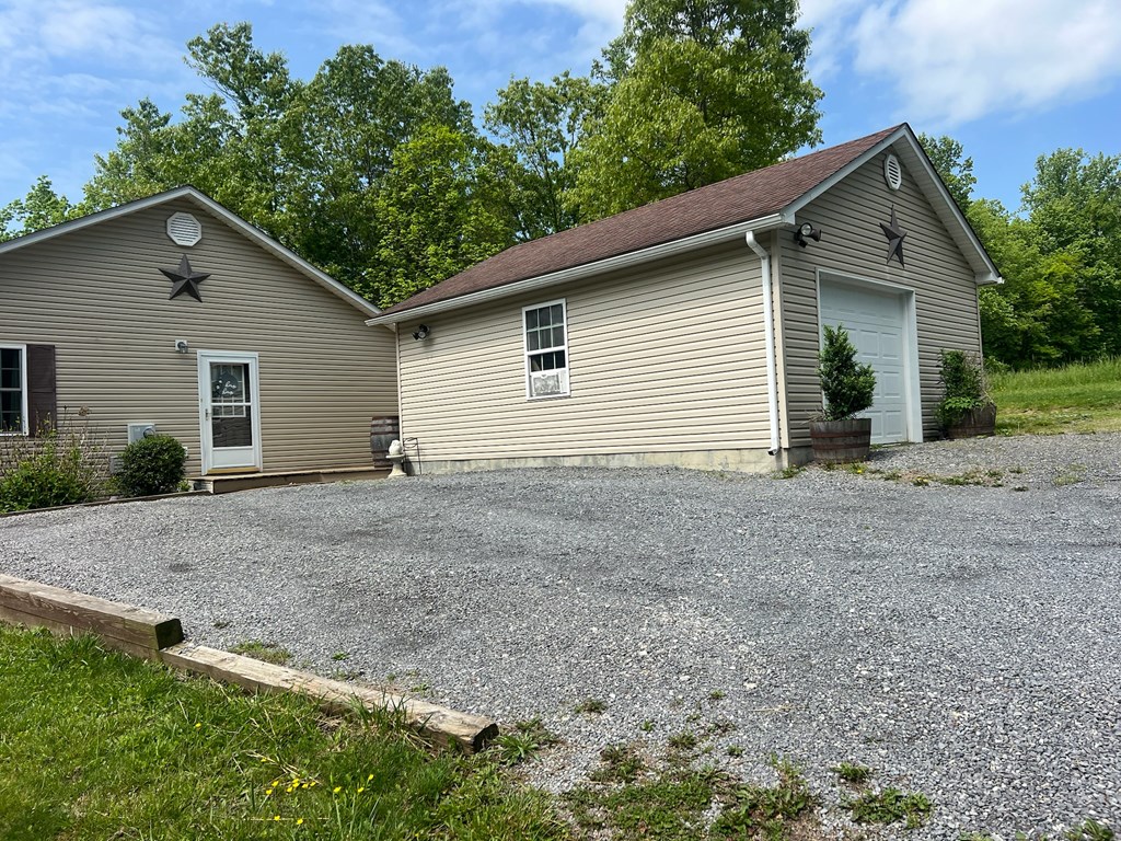 1696 Stone House Road, Caldwell, West Virginia image 16