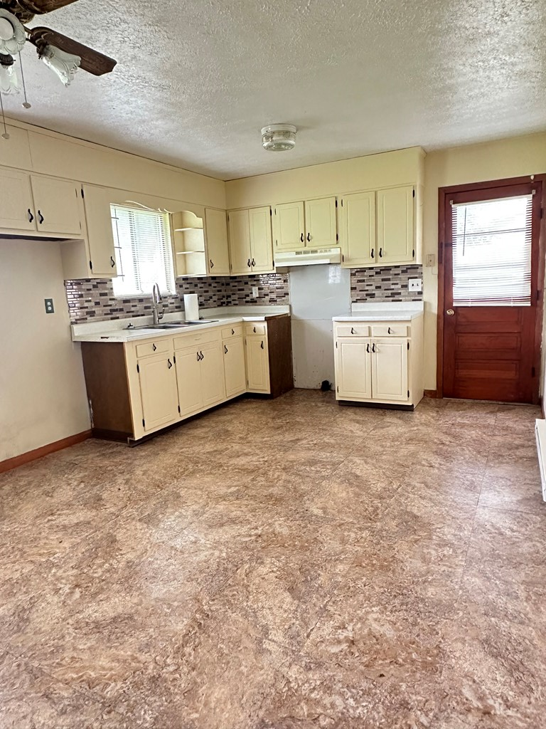 138 Barstow Street, Mac Arthur, West Virginia image 8