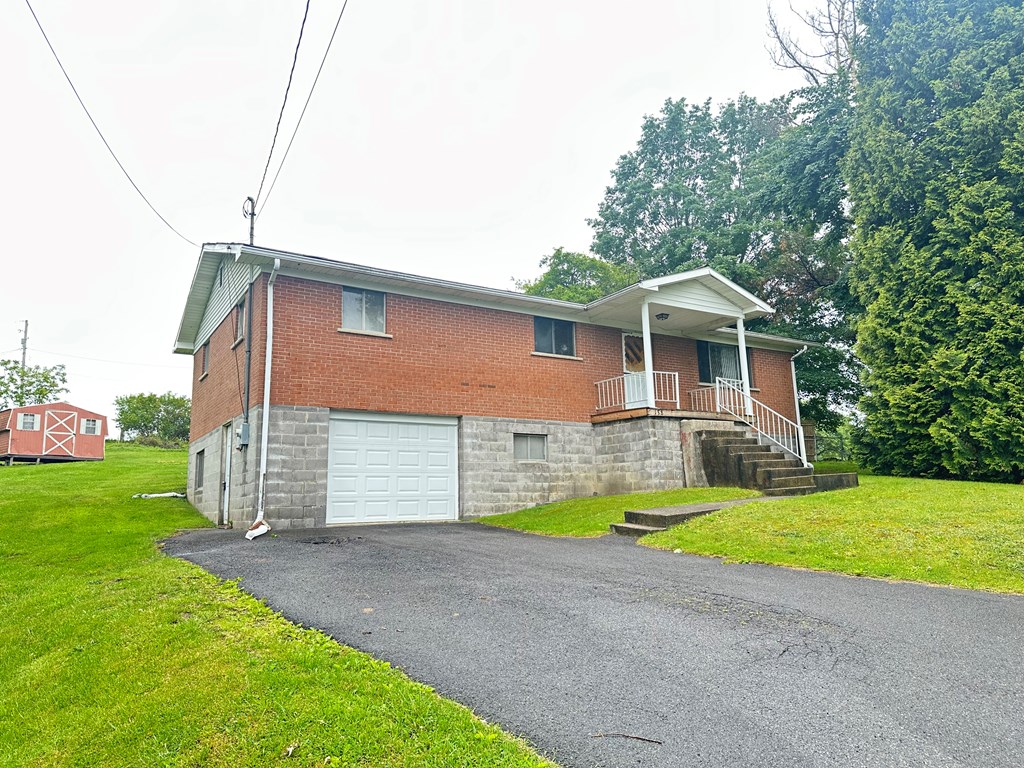 138 Barstow Street, Mac Arthur, West Virginia image 3