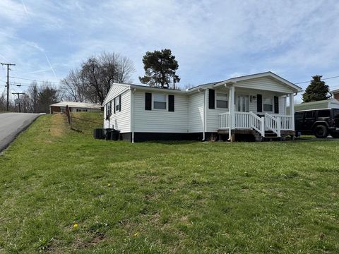 Homes For Sale - 4687 Robert C. Byrd Dr<br/> Beckley, WV 25801