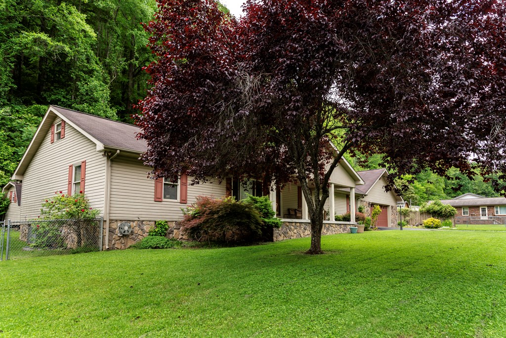 175 Poplar Lane, Oceana, West Virginia image 2