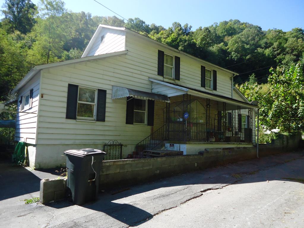 137 Brett Thomas Drive, Gary, West Virginia image 1