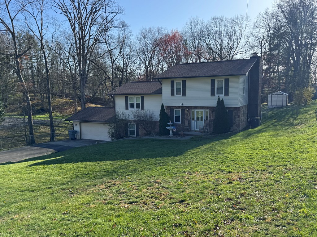 521 N. Highland Dr, Beckley, West Virginia image 3