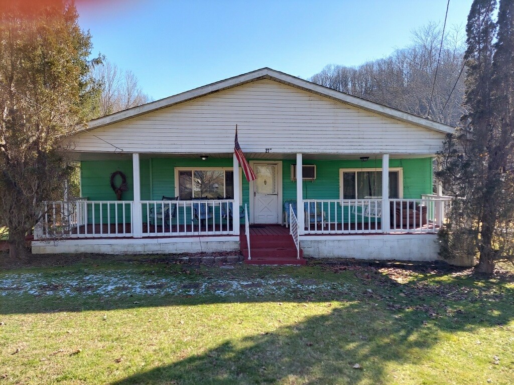 275 Masseyville Road, Rock Creek, West Virginia image 5