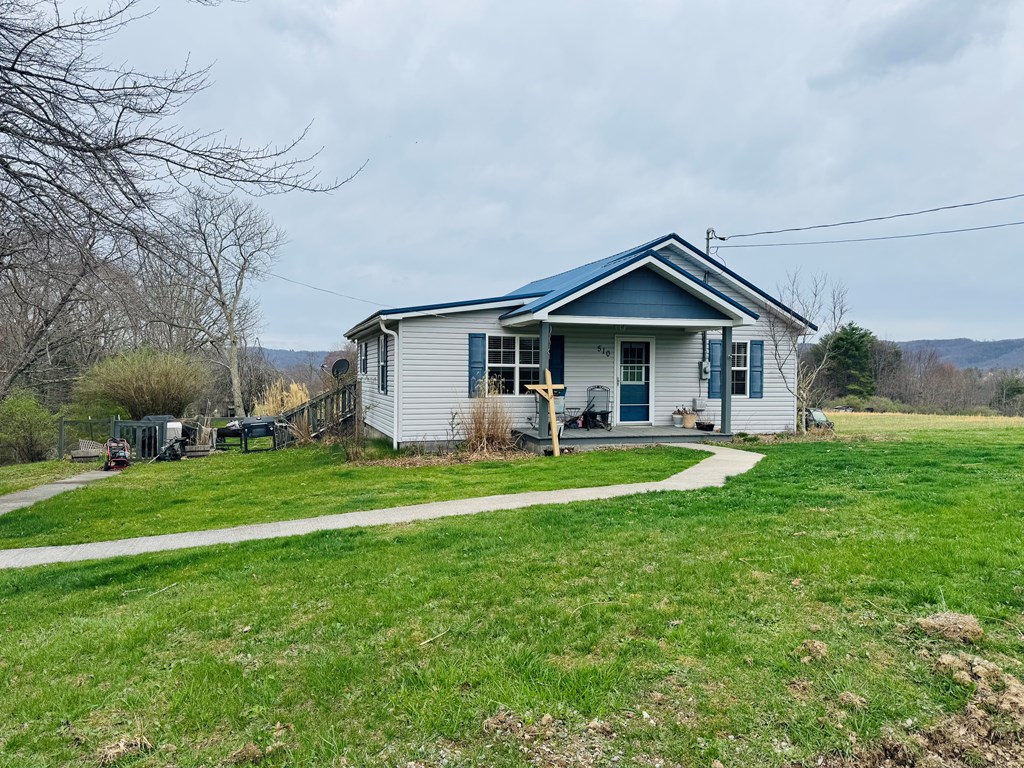 510 Robin Roost Road, Jumping Branch, West Virginia image 2