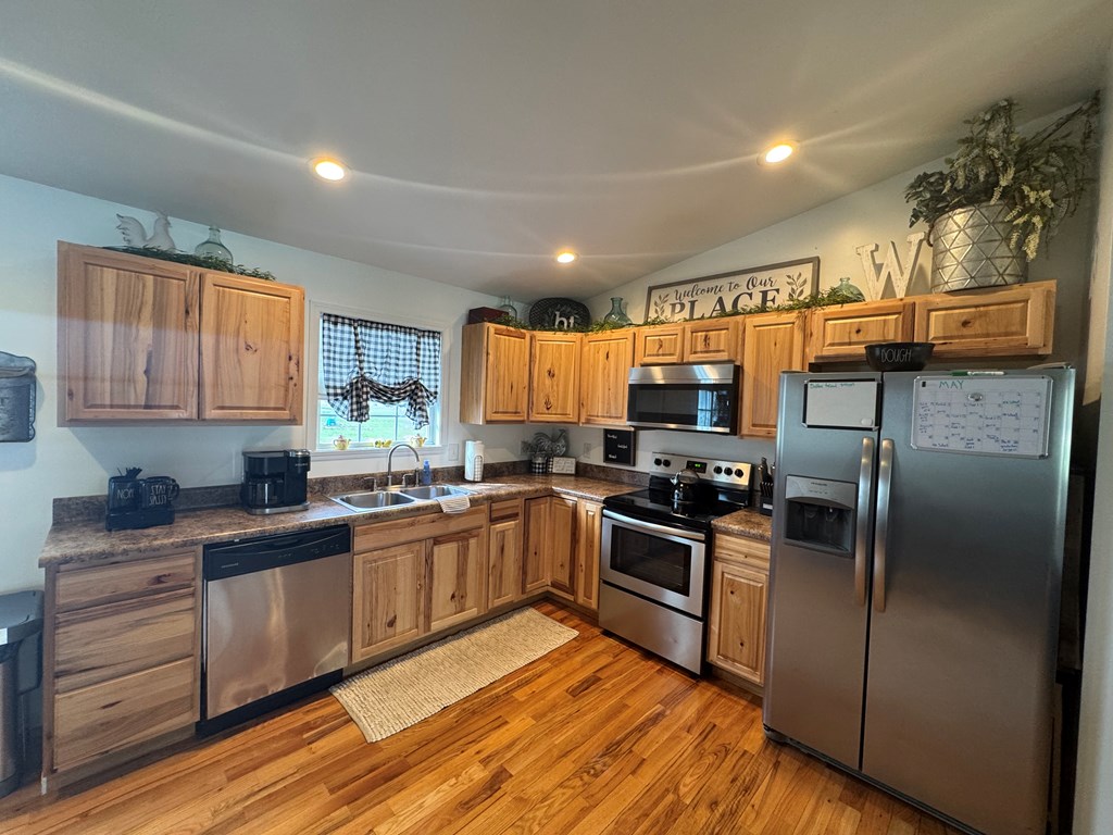 111 Applewood Lane, Shady Spring, West Virginia image 14