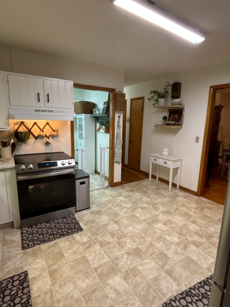 110 Harvey Avenue, Oak Hill, West Virginia image 6