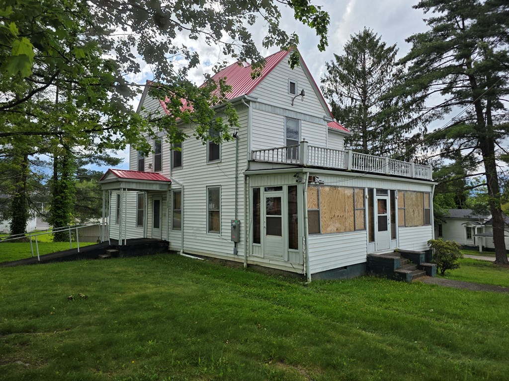 225 Church St, Oak Hill, West Virginia image 3