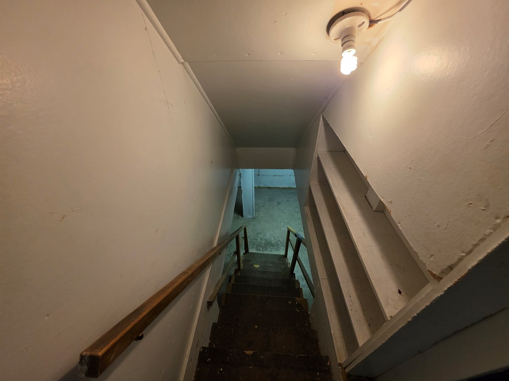 225 Church St, Oak Hill, West Virginia image 35