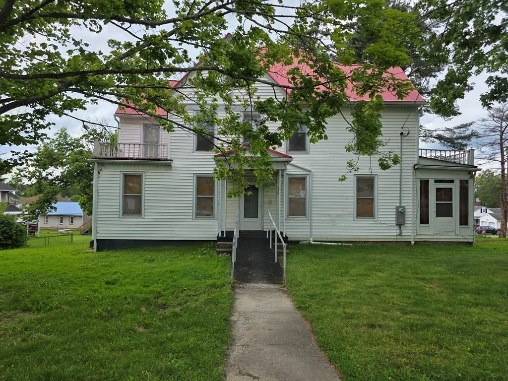 225 Church St, Oak Hill, West Virginia image 1