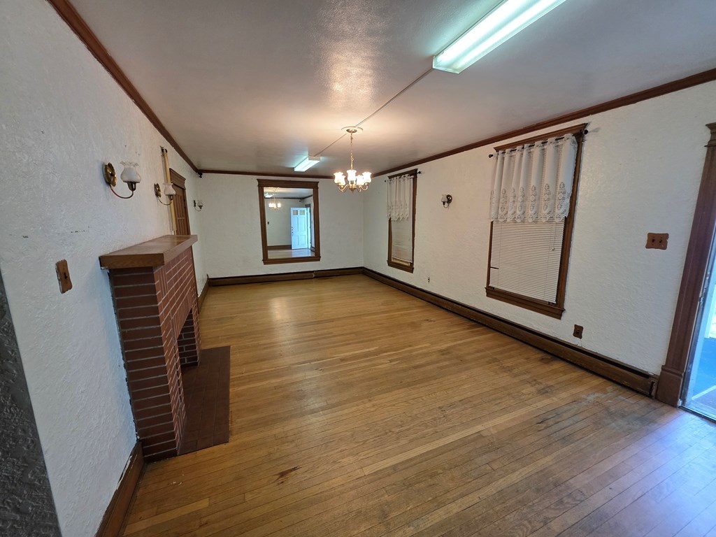 225 Church St, Oak Hill, West Virginia image 8
