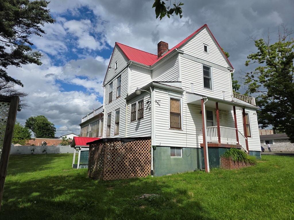 225 Church St, Oak Hill, West Virginia image 6