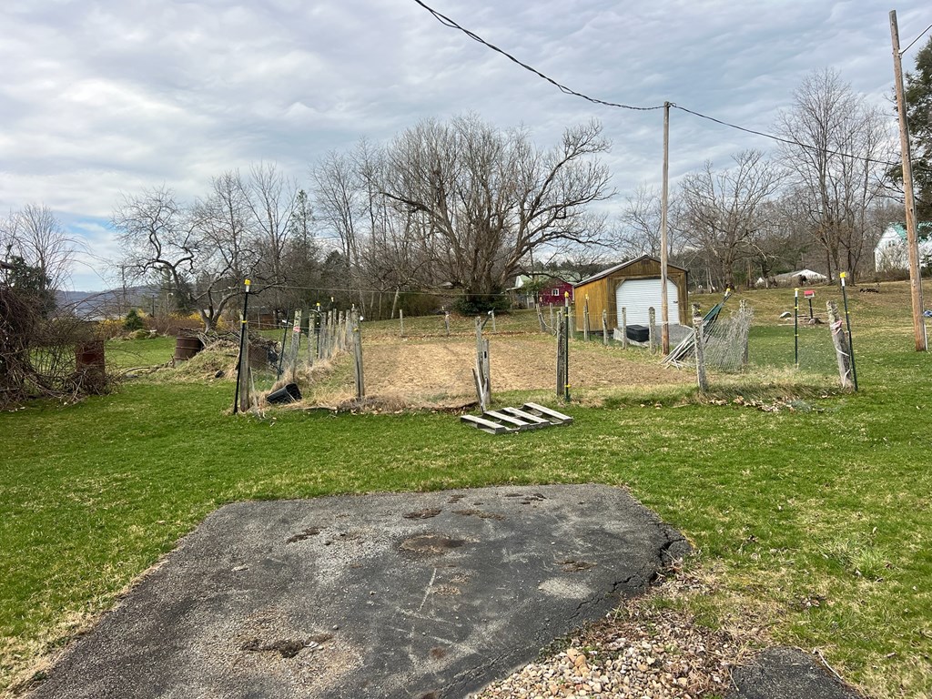 143 C Street, Rupert, West Virginia image 21