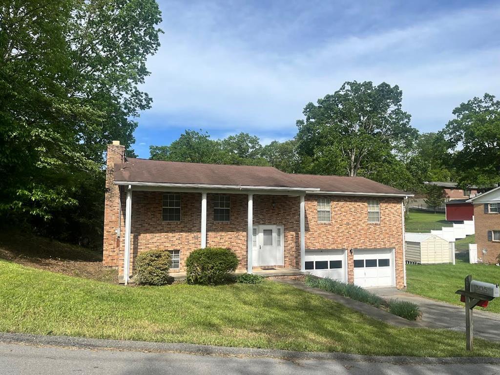 305 Circle Street, Beckley, West Virginia image 1