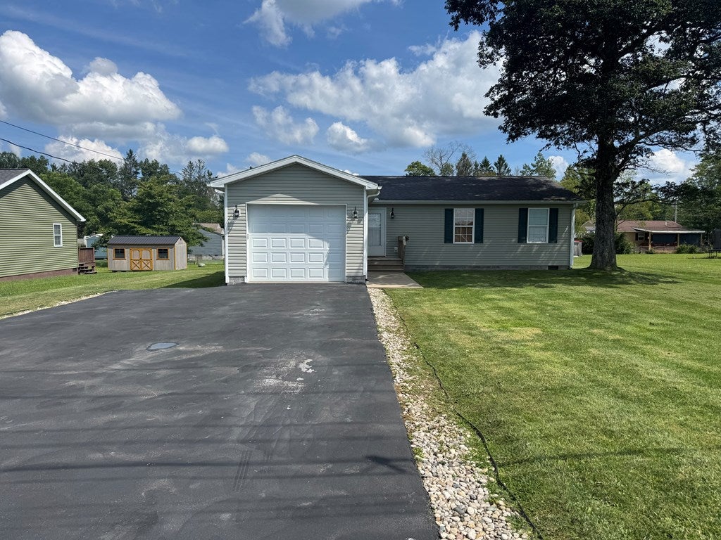 145 Briarwood Drive - Photo 2