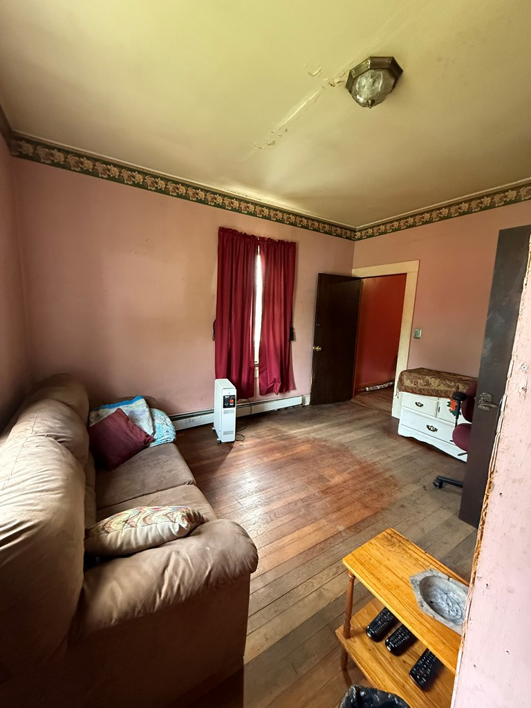 573 Plum Orchard Lake Road, Scarbro, West Virginia image 12