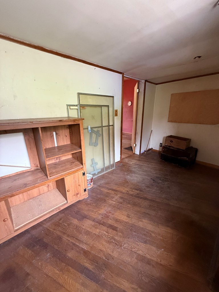 573 Plum Orchard Lake Road, Scarbro, West Virginia image 14