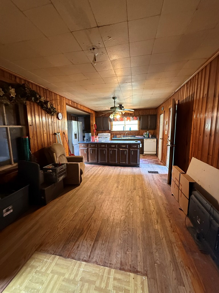 573 Plum Orchard Lake Road, Scarbro, West Virginia image 17