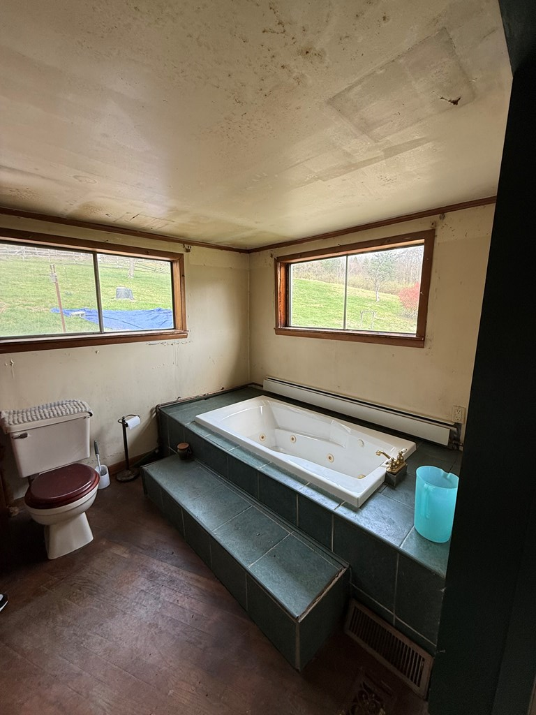 573 Plum Orchard Lake Road, Scarbro, West Virginia image 13