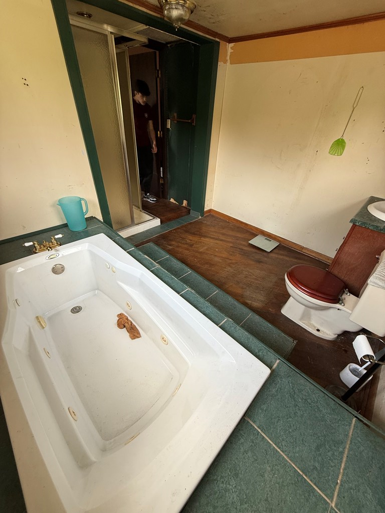 573 Plum Orchard Lake Road, Scarbro, West Virginia image 19