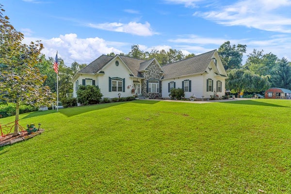 375 BEECH CREEK HOLLOW RD, OAK HILL, WV 25901 - Image b22ed8ccb3b317c8f5aa8ea46a3e4f76/87614032