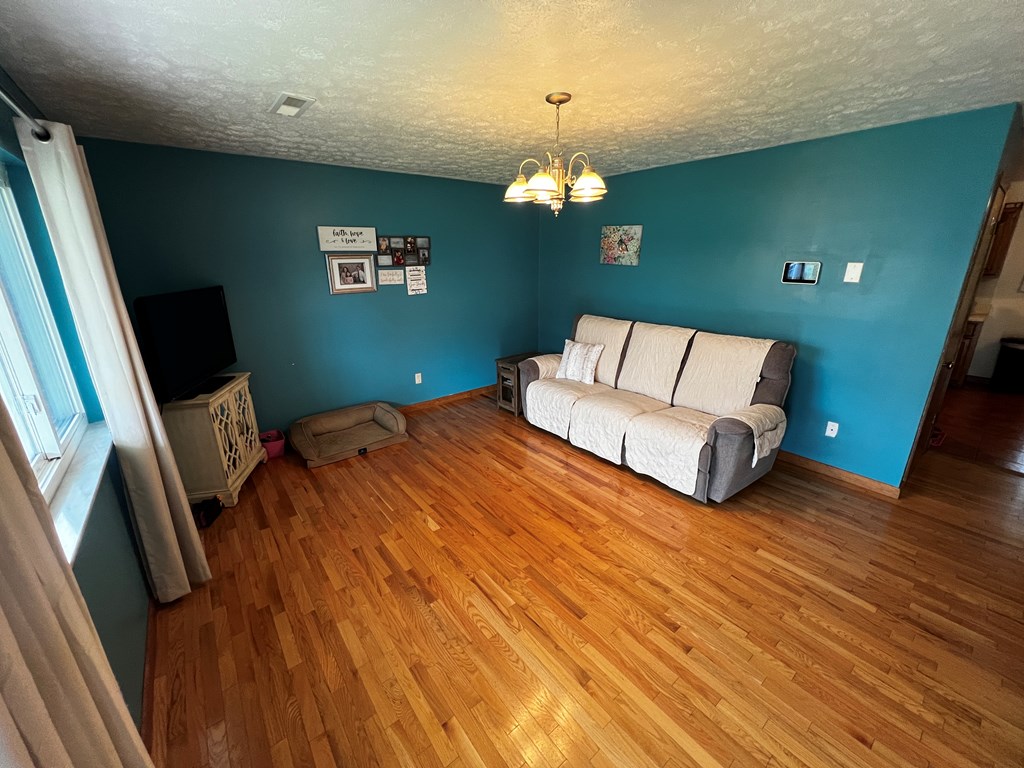 113 Peters Dr, Beckley, West Virginia image 2