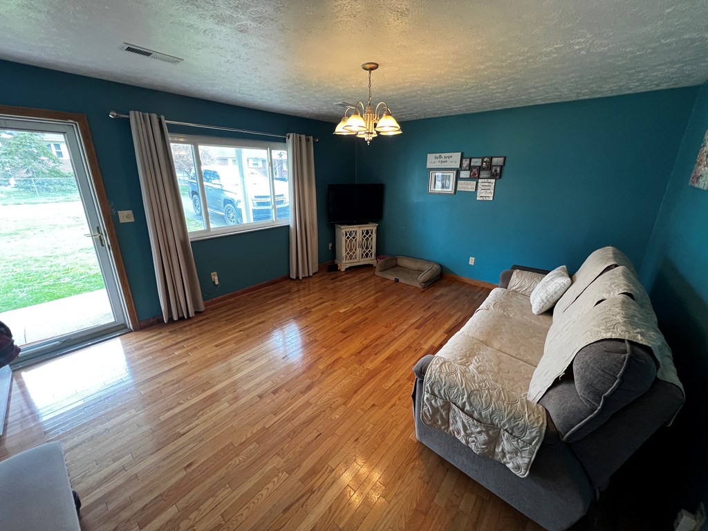 113 Peters Dr, Beckley, West Virginia image 3