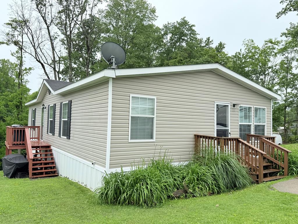 111 Burleson Drive, Crab Orchard, West Virginia image 1