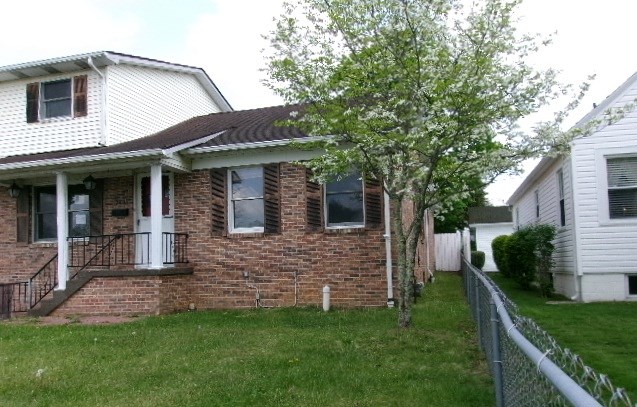 206 Harvey Avenue, Oak Hill, West Virginia image 2